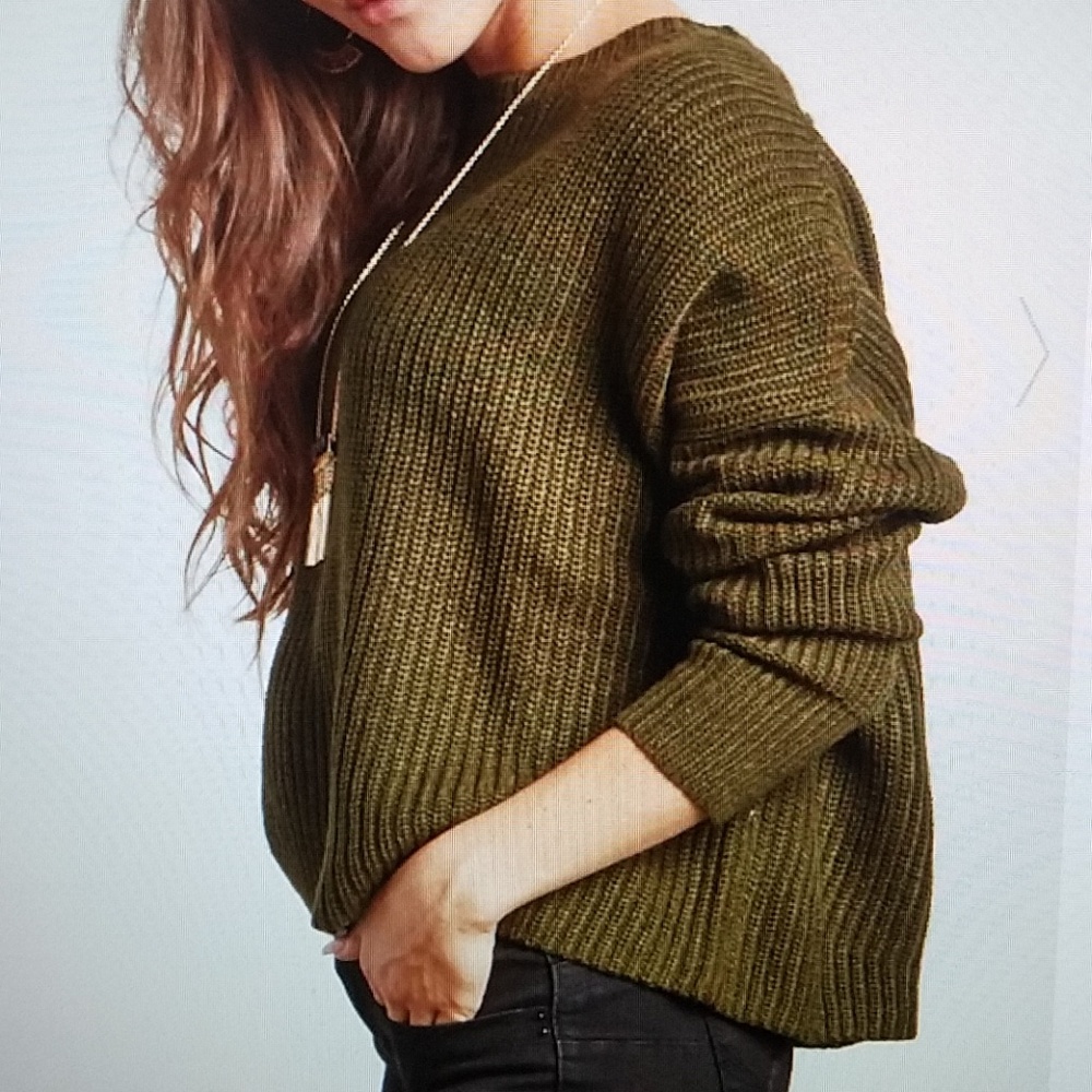 Round neck Long Sleeves Sweater - Picture 4 of 6